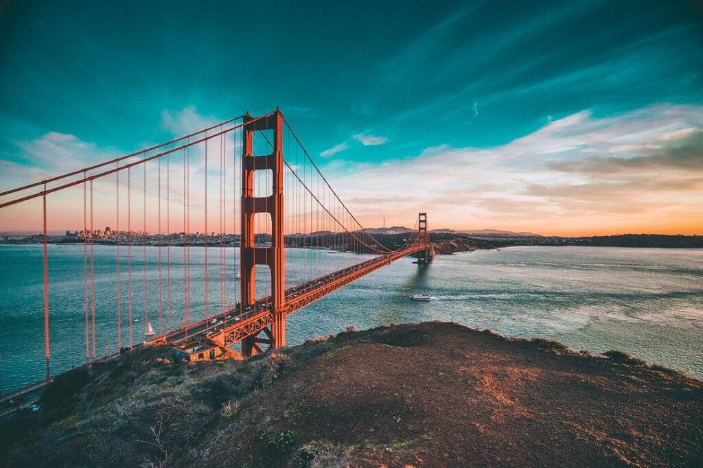 golden gate bridge in california